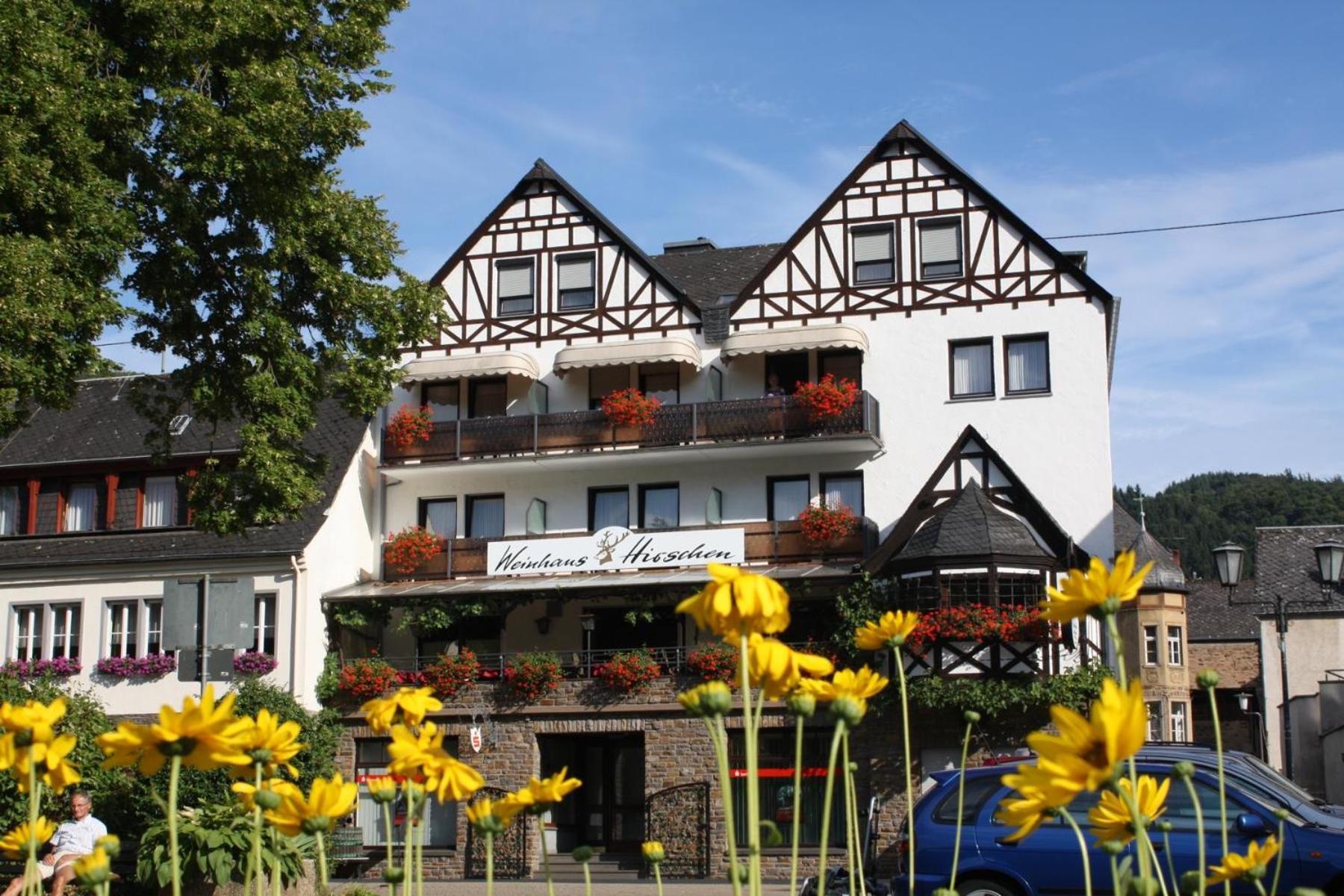 Hotel Weinhaus Hirschen Bruttig Exterior foto