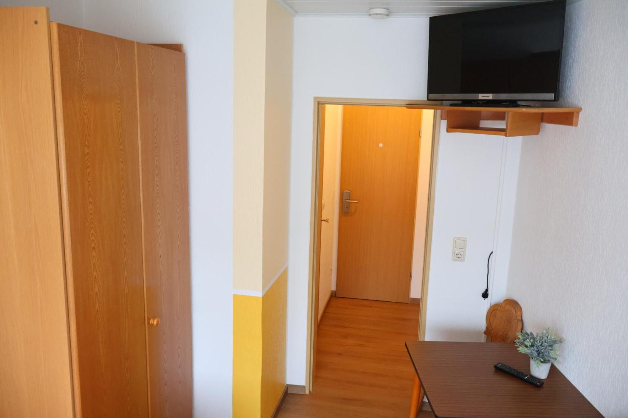 Hotel Weinhaus Hirschen Bruttig Habitación foto